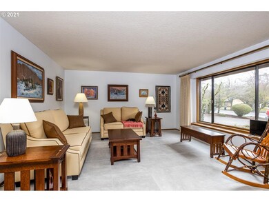 1876 Crescent Ave, Eugene, OR 97408 - photo 4