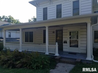 930 Bridge Ave, Davenport, IA 52803 - photo 2