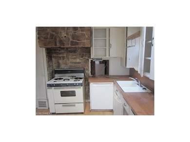 1905 S Compton Rd, Cleveland, OH 44118 - photo 7