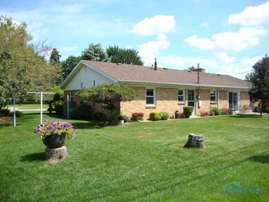 113 Charles St, Archbold, OH 43502 - photo 3