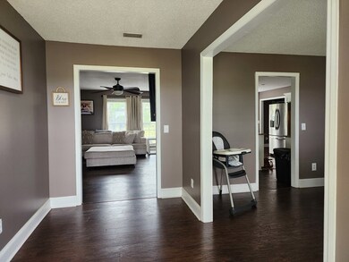 1252 Ineva Cir, Fitzgerald, GA 31750 - photo 3