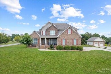 133 Mills Plantation Cir, Troutman, NC 28166 - photo 5