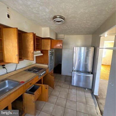 9610 Conmar Rd, Middle River, MD 21220 - photo 3