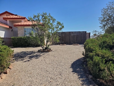 139 Vissing Place, Los Lunas, NM 87031 - photo 4