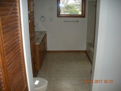 6908 NE Suburban Dr, Michigan City, IN 46360 - photo 7