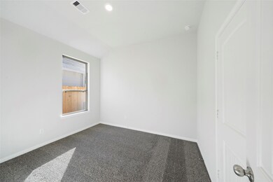 20091 Torrey Pines Ln, Cleveland, TX 77327 - photo 3