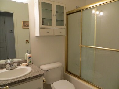 118 Waters Way Dr unit 18, Willowick, OH 44095 - photo 7