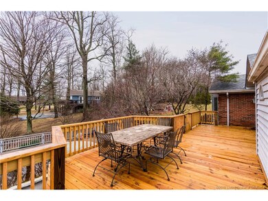 4615 Shadyview Dr, Floyds Knobs, IN 47119 - photo 2