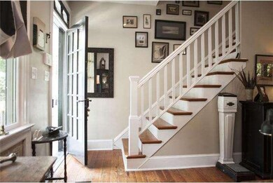 33 Clinton St, Lambertville, NJ 08530 - photo 4