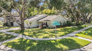 2326 Forrest Crest Cir, Lutz, FL 33549 - photo 3