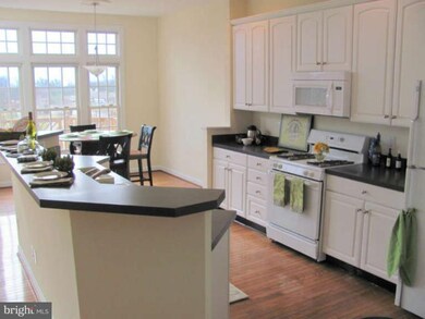 5916 Fox Glen Ct, Elkridge, MD 21075 - photo 4