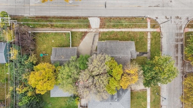 1301 16 1 2 St S, Fargo, ND 58103 - photo 4