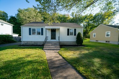 140 Portman St, Windsor, CT 06095 - photo 2