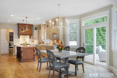 Kitchen/Dining