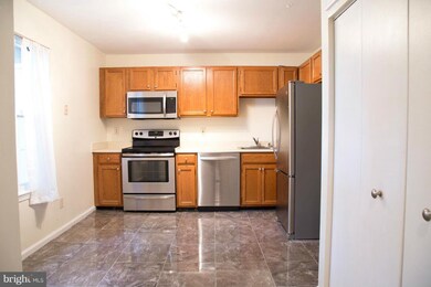 4243 Stockbridge Dr unit 2F, Dumfries, VA 22025 - photo 3