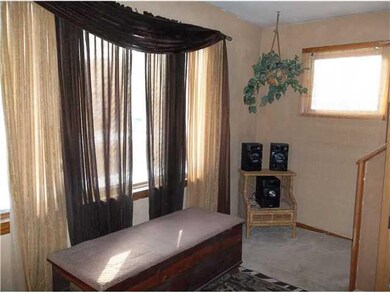 18 Center Ave, North Tonawanda, NY 14120 - photo 5