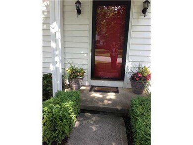 7514 Saunderlane Rd, Columbus, OH 43235 - photo 2