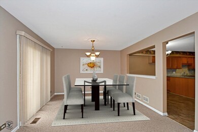 1915 Ivy Ln, Glenview, IL 60026 - photo 3