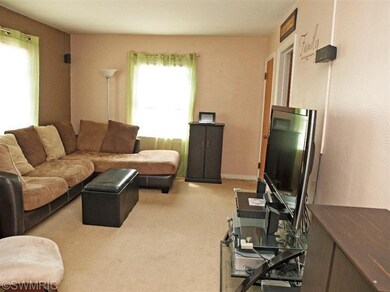 1245 N Dorroll St NE, Grand Rapids, MI 49505 - photo 3