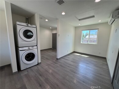 13302 Beaver St, Sylmar, CA 91342 - photo 4