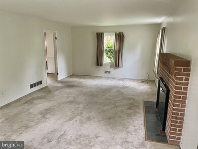 7013 Copeleigh Rd, Baltimore, MD 21212 - photo 4