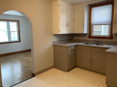 1113 E Southern Ave, Bucyrus, OH 44820 - photo 5