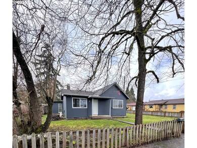 111 S 2nd St, Creswell, OR 97426 - photo 6