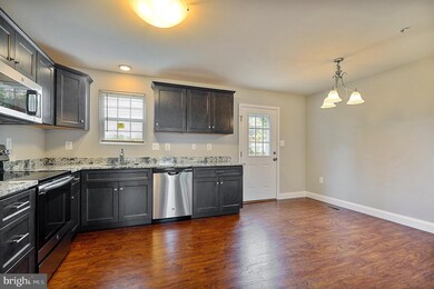 810 Elfin Ave, Capitol Heights, MD 20743 - photo 7