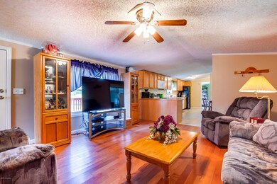 730_DogwoodCircle_40071_206