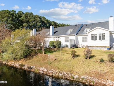 1633 Shepherds Glade Dr, Apex, NC 27523 - photo 2