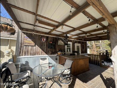 2 rear porch 2024-10-01 16.40.32