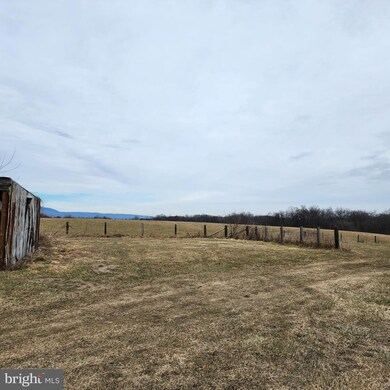 2589 Leafmore Rd, Chambersburg, PA 17202 - photo 4