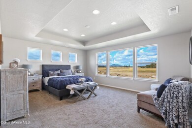 Vale -- Main:Master bedroom