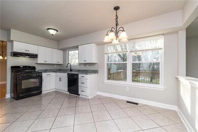 502 Waltham Ln, Perkasie, PA 18944 - photo 7