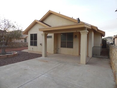 14016 Lago Seco Dr, Horizon City, TX 79928 - photo 2