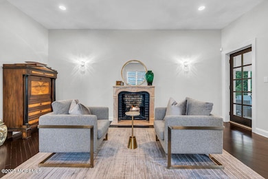 583 Navesink River Rd, Red Bank, NJ 07701 - photo 6