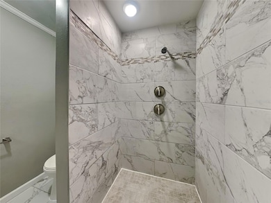 10916 N 14th St, Tampa, FL 33612 - photo 7