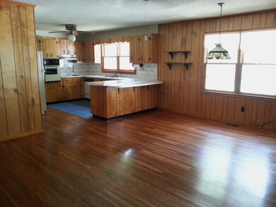 5708 Lawrence Ct, Macon, GA 31216 - photo 2