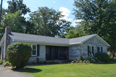 513 Ford Dr, Mount Washington, KY 40047 - photo 2