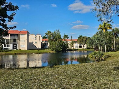 3051 E Sunrise Lakes Dr unit 203, Sunrise, FL 33322 - photo 2