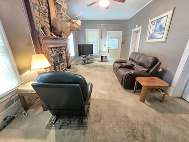 613 W Central Ave, Fitzgerald, GA 31750 - photo 5