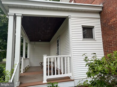 1031 Wayne Ave, Reading, PA 19610 - photo 4