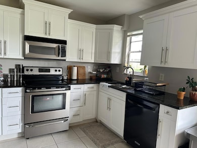 849 SW Bayshore Blvd, Port Saint Lucie, FL 34983 - photo 2