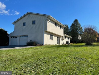 5926 Ash Ct, Slatington, PA 18080 - photo 5