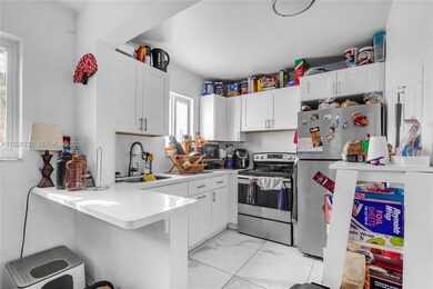 3601 SW 2nd St unit 3601, Miami, FL 33135 - photo 6