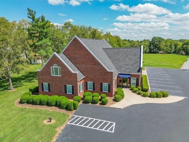 1404 N Main St, Shelbyville, TN 37160 - photo 4