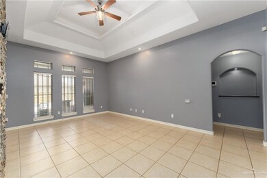 904 E Diaz Cir, Pharr, TX 78577 - photo 4