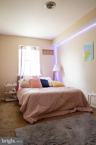 727 Bartram Ave, Collingdale, PA 19023 - photo 6