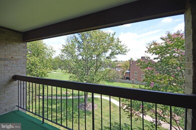 Treebrooke unit 308, Oakton, VA 22124 - photo 6