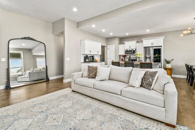 671 N Maplewood Hills Rd, Nixa, MO 65714 - photo 6